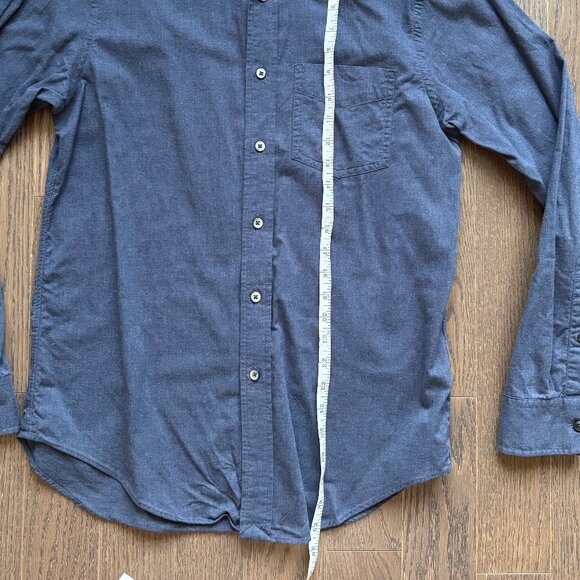 Club Monaco Men's Casual Dress Shirt - Small - Slim Fit - 100% Cotton - Picture 3 of 6